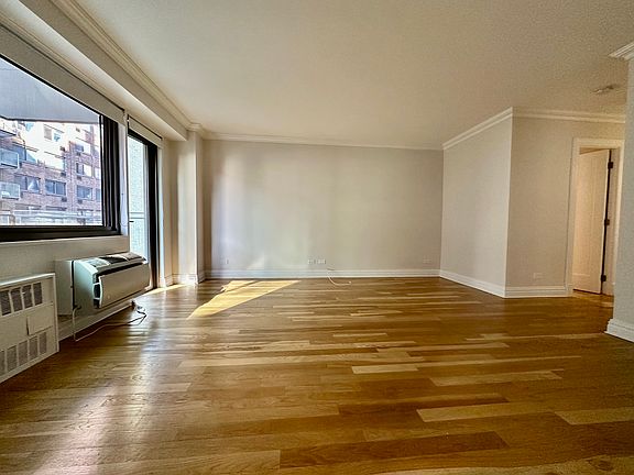 3rd image of 135 W 96th St APT 2a