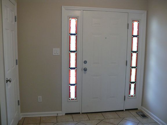 2nd image of 160 Kays Dr
