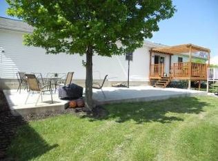 516 Golden Dr, Blandon, PA 19510