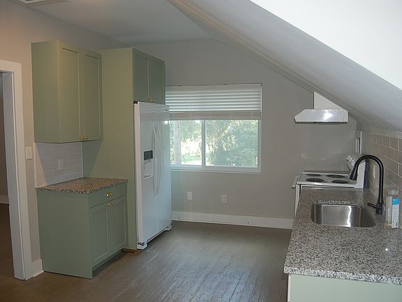 3rd image of 2225 Atchley St #2