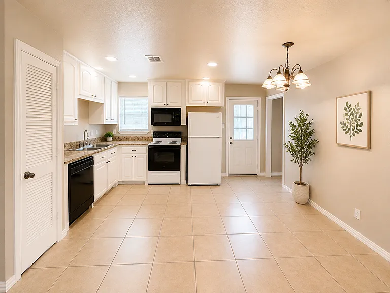 512 Himes Dr — Photo 6