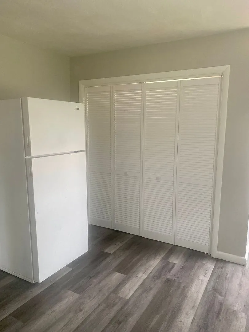 6337 W St Rd 45 — Photo 3
