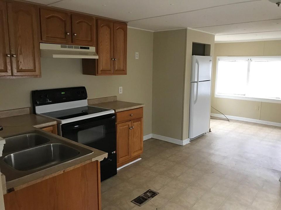 1st image of 17 Birch Ln