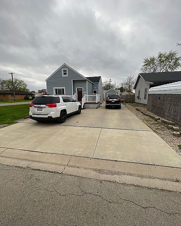 2nd image of 1105 N 3rd St