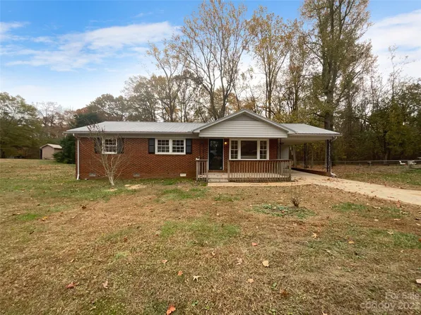 1757 Williams Cir, Lancaster, SC 29720