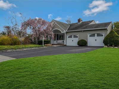 12 Wendover Road, Sayville, NY, 11782