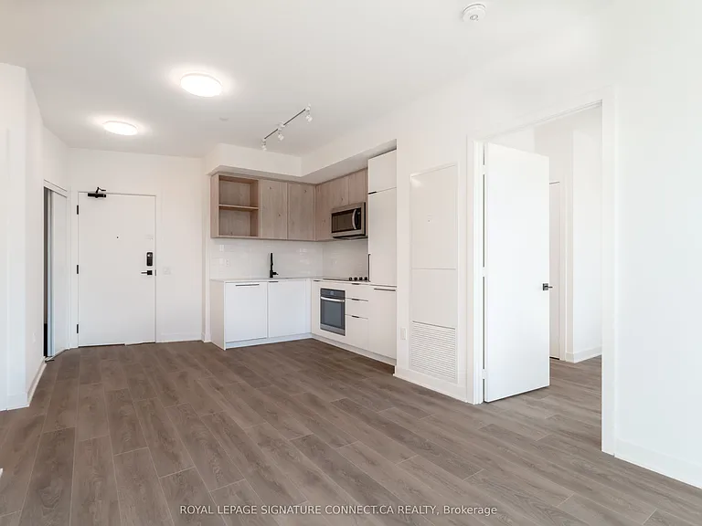 1185 Dupont St #1018 — Photo 3