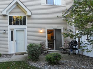 17599 Hackberry Ct, Eden Prairie, MN 55347