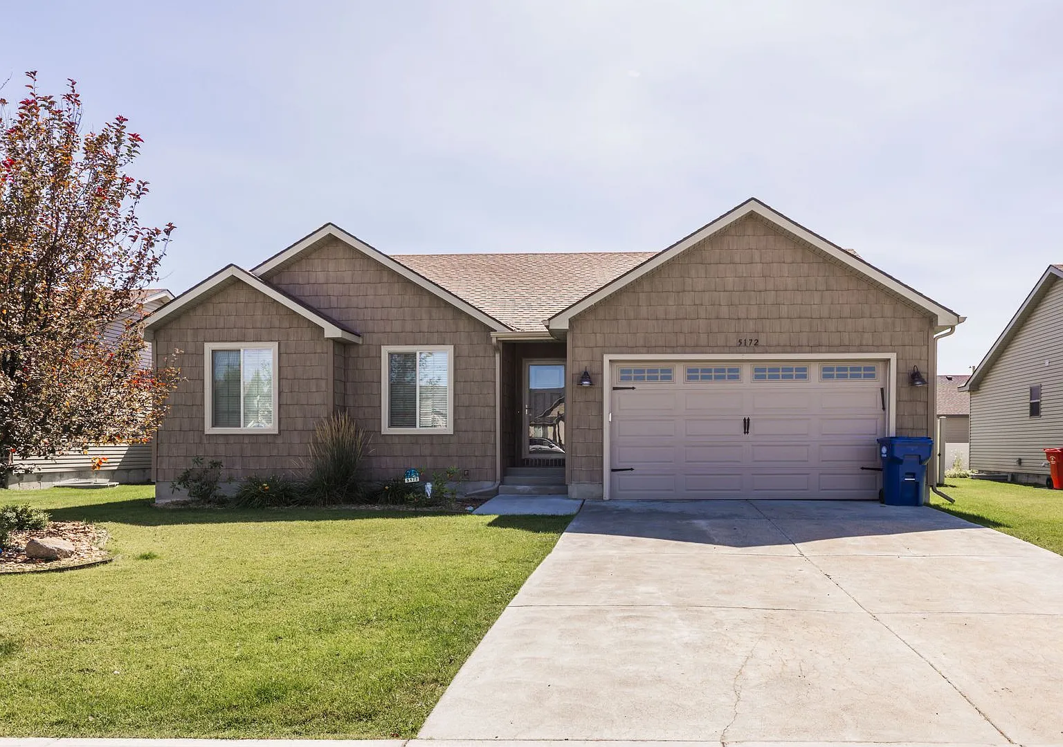 Rent Special! $500 Off The First Month's Rent If Signed Before The End Of September! Spacious Mod... — Photo 1