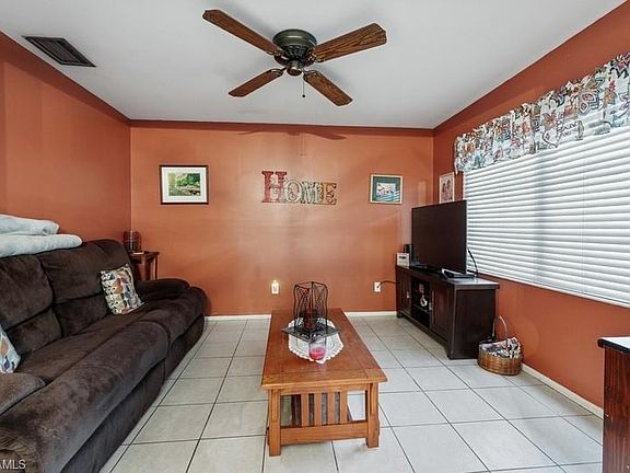 2nd image of 28125 Sunset Dr
