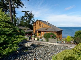 563 Seaside Dr, Coupeville, WA 98239
