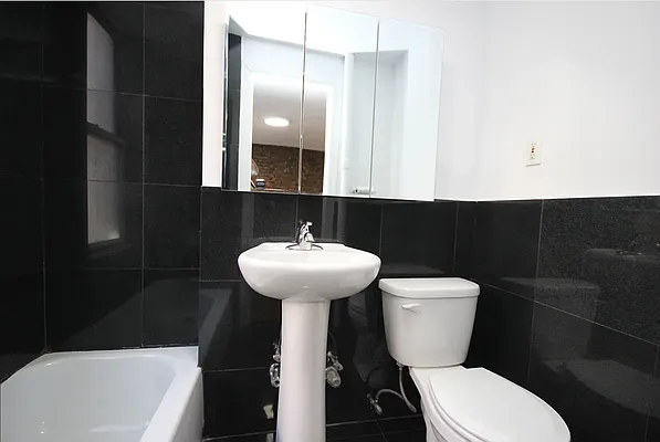 Rented by Compass | media 9