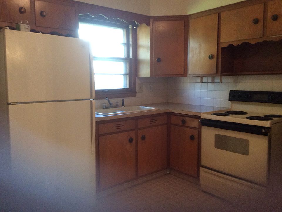 2nd image of 4913 Ohio St