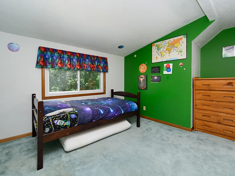 107 Lincoln Ln — Photo 14