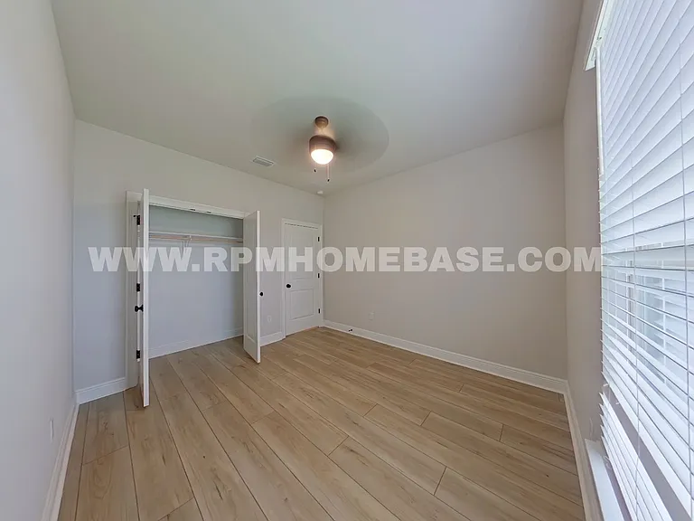 2700 Louise Dr — Photo 16