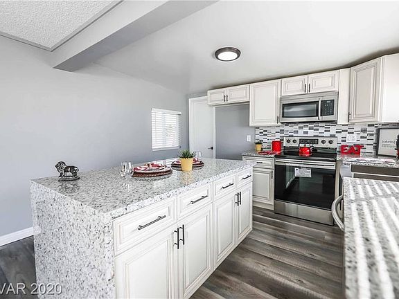 4th image of 4789 Everman Dr