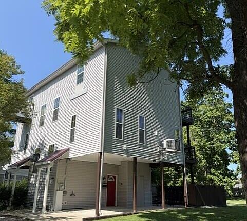 4th image of 111 Parkview St