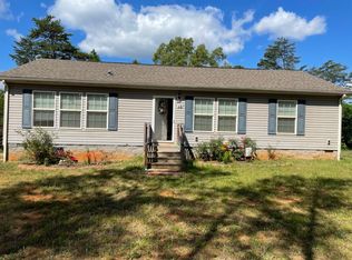 18 Barrett Rd, Hardy, VA 24101