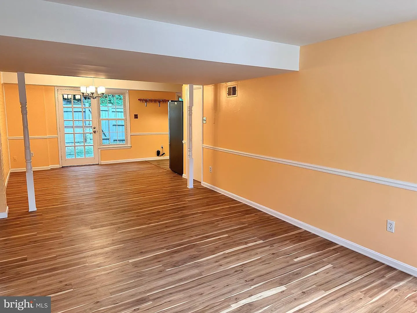 4 bed, 2.5 bath, 2112 sqft, $3,000 — Photo 3