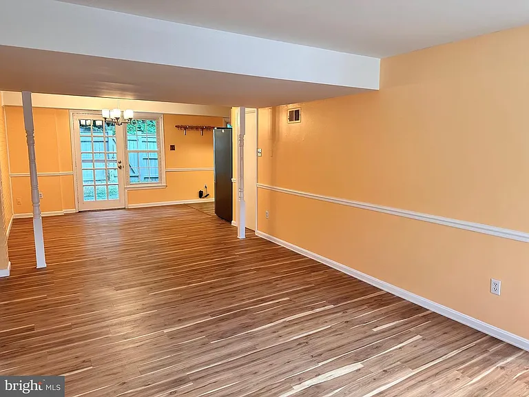 4311 Cedarlake Ct — Photo 3