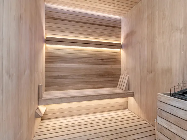 250 East 83rd Street image 9 of 14