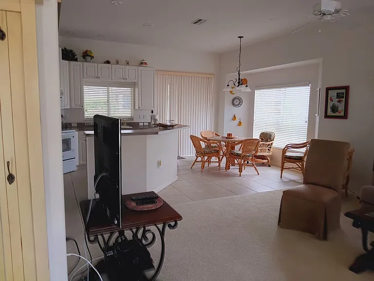 9300 New Orleans Dr — Photo 5