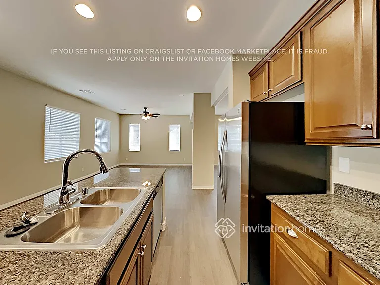 4934 Scholl Canyon Ave — Photo 8