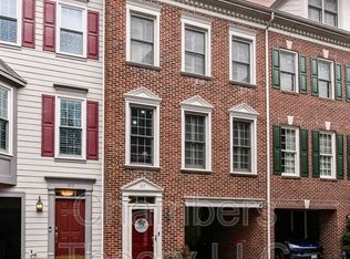 317 Hearthstone Mews, Alexandria, VA 22314