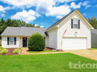 633 Thornbird Cir, Boiling Springs, SC 29316
