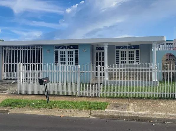 Urb Villa Carolina Calle 507 Bloque #210-16, Carolina, PR 00985