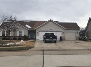 109 Seasons Pkwy, Lake Saint Louis, MO 63367