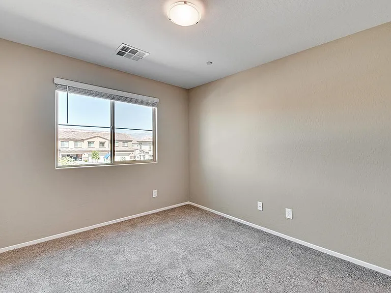 6238 Mavora Lakes St — Photo 38