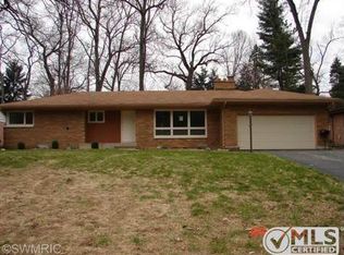 65 Laurel Dr, Battle Creek, MI