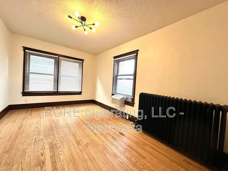 120 N 6th St — Photo 31