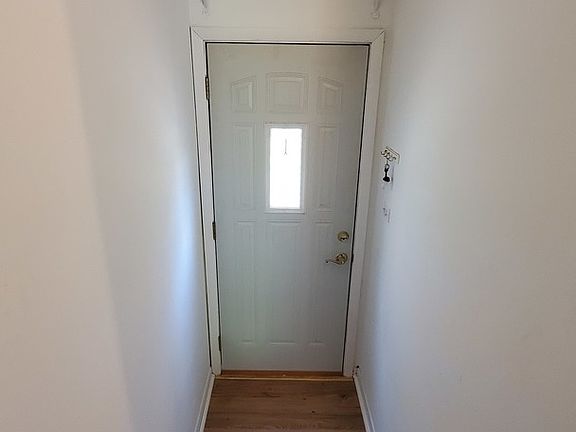 5th image of 5020 Suffield Ct APT D