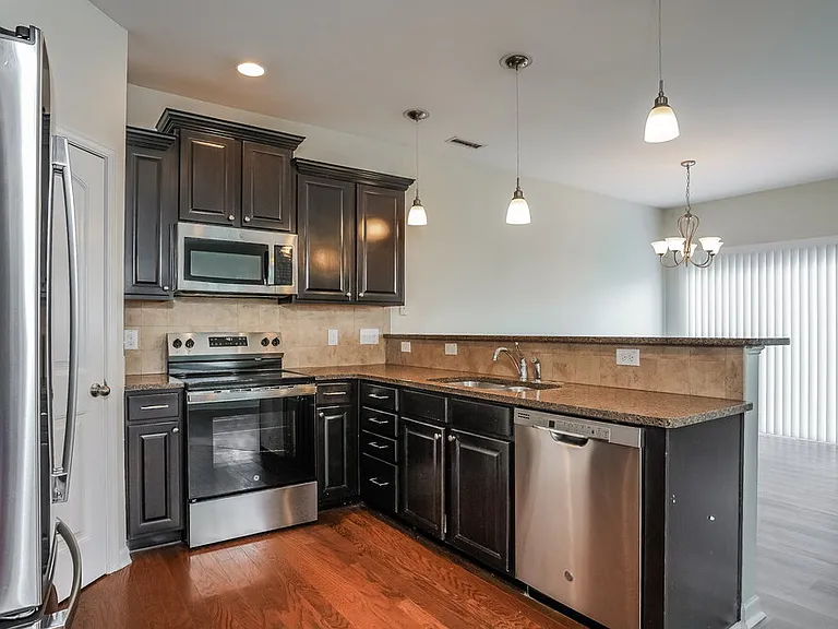 645 Smithridge Way — Photo 8