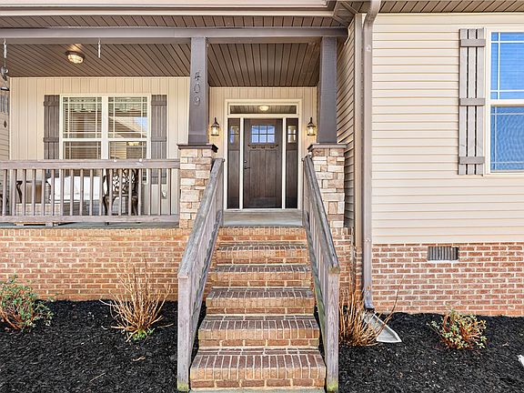 4th image of 409 Coldstream Ct