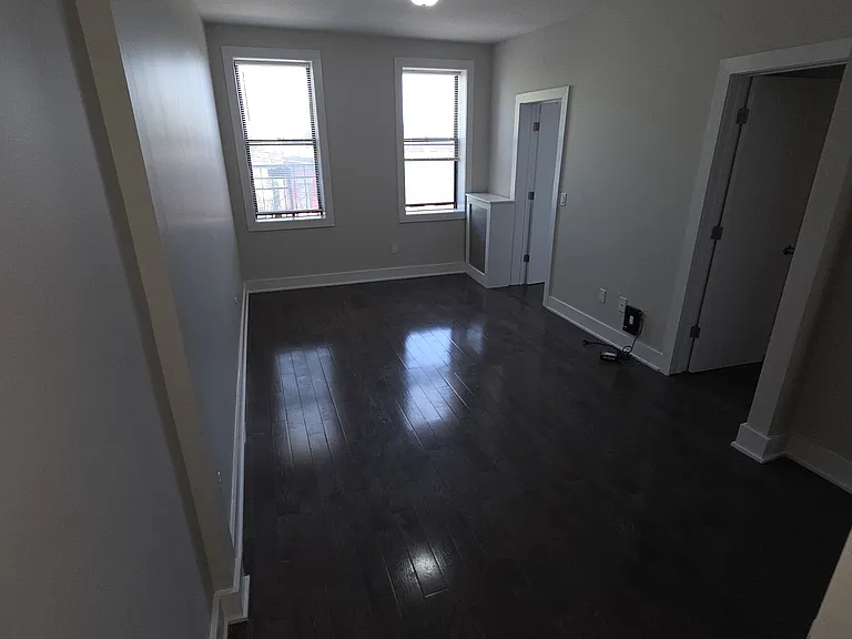 3 Magnolia Ave #10 — Photo 2