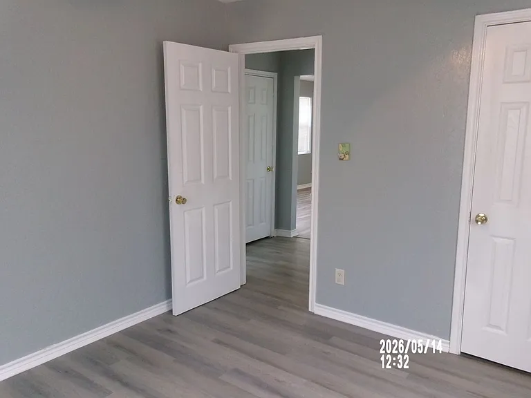 220 SW 24th St — Photo 19