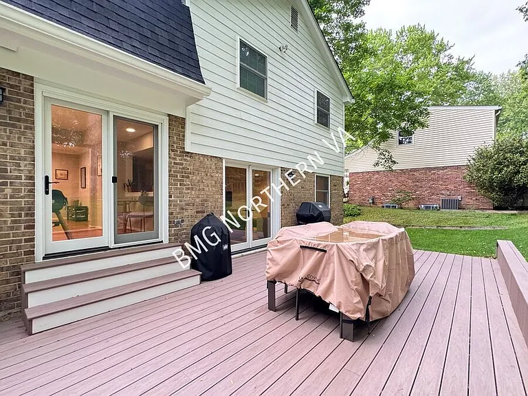 404 Onondio Cir SE — Photo 37