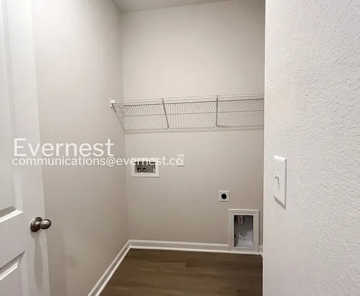 124 Lightning Dr — Photo 10