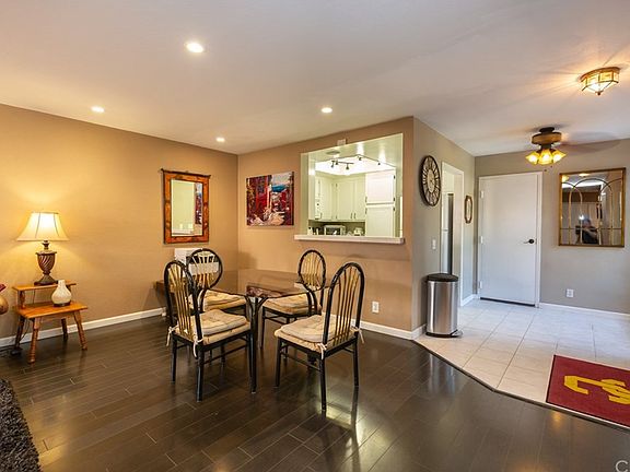 5th image of 45 Coventry Ln #367
