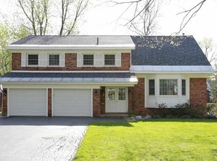 1460 Clifton Park Rd, Niskayuna, NY 12309