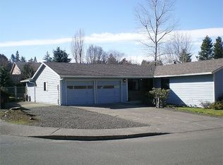 39930 McCormick Dr, Sandy, OR 97055