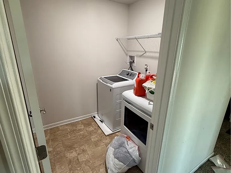 3002 Highpoint Dr — Photo 16
