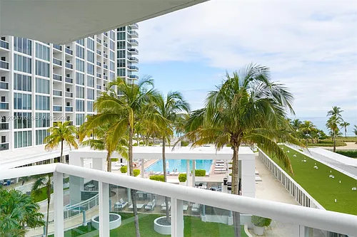 10275 Collins Ave Photo 1