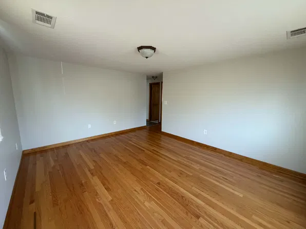 33 Louise Ct #2, New Britain, CT 06051