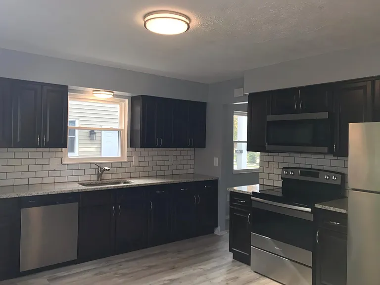 3365 Rocky River Dr — Photo 3