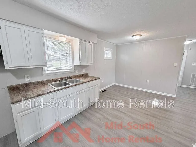 721 Best St — Photo 8