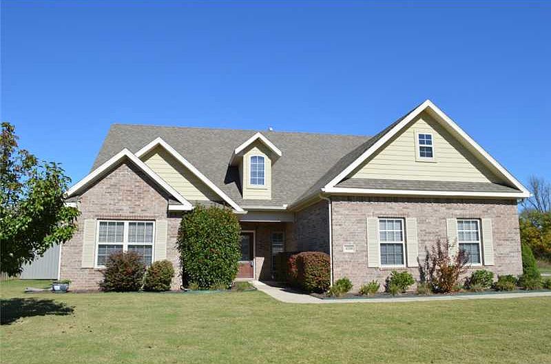 1st image of 4356 E Oakmont Dr